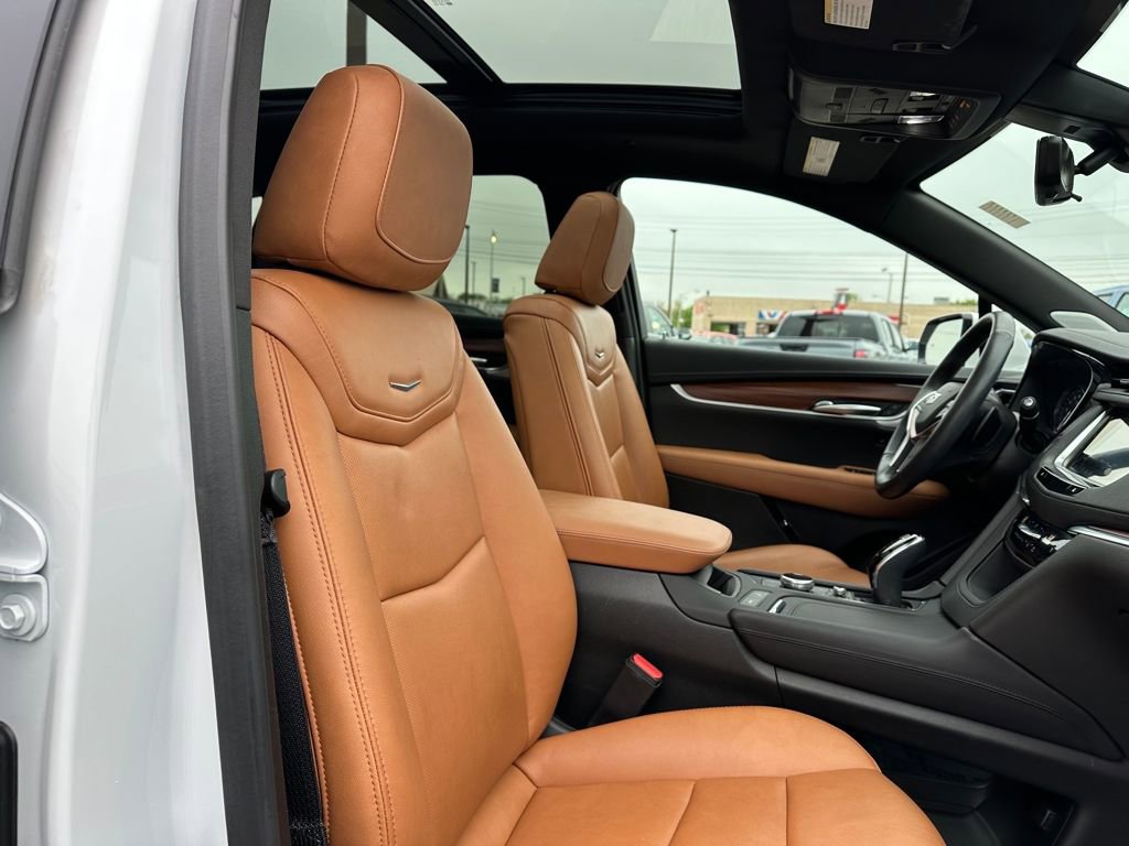 Certified 2023 Cadillac XT5 Premium Luxury w/ Technology Package AWD/4WD image 20