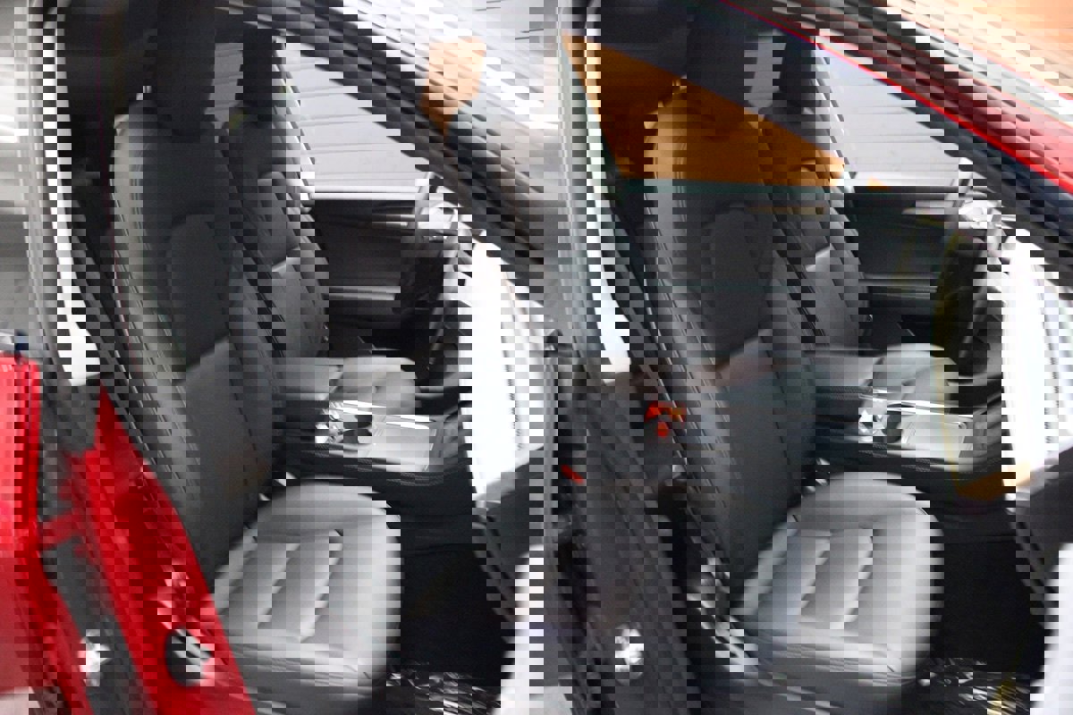 Used 2022 Tesla Model Y Performance image 8