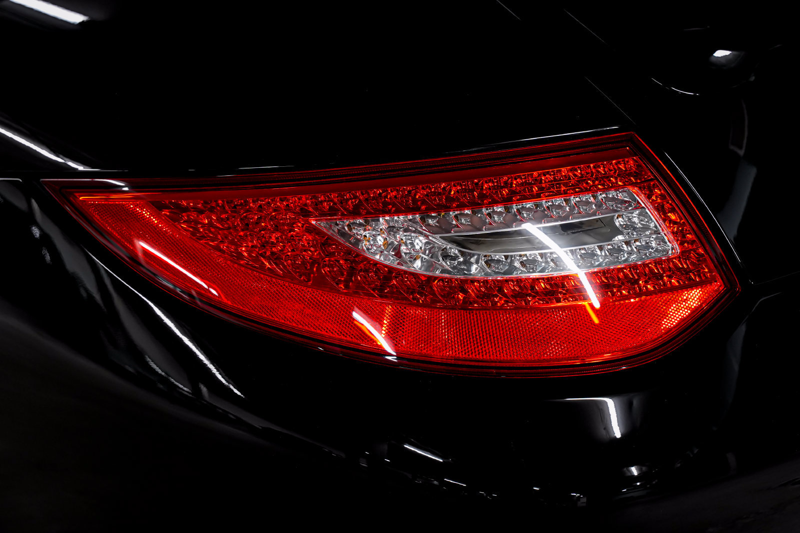 Used 2009 Porsche 911 Carrera S RWD image 31