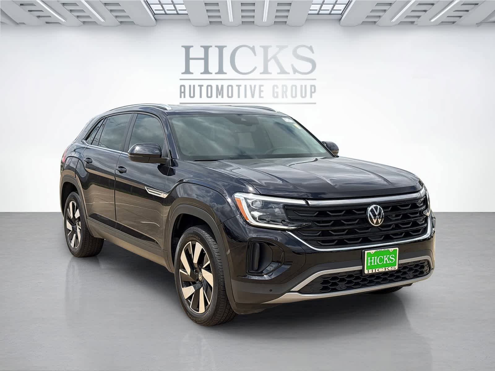 Used 2024 Volkswagen Atlas Cross Sport SE FWD image 3