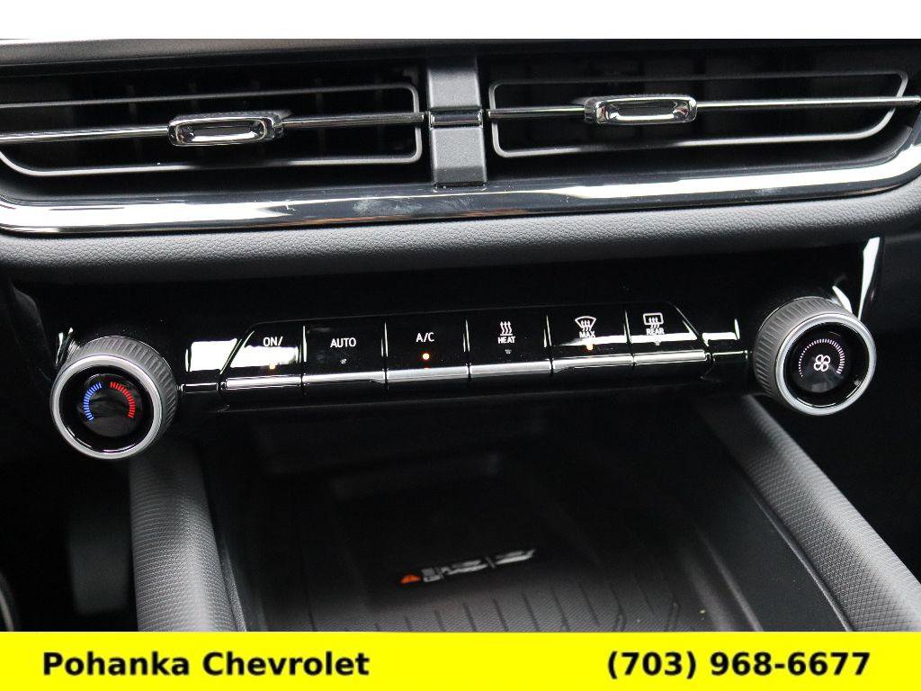 New 2026 Chevrolet Equinox EV RS FWD image 17