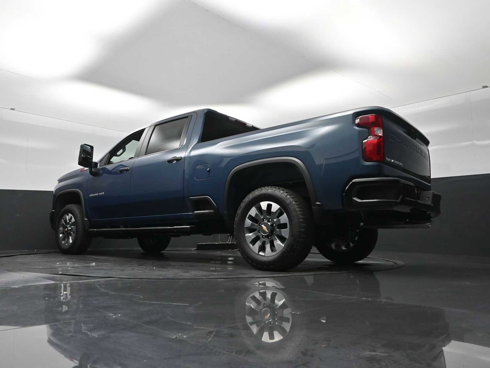 New 2026 Chevrolet Silverado 2500 Custom w/ Custom Value Package AWD/4WD image 18