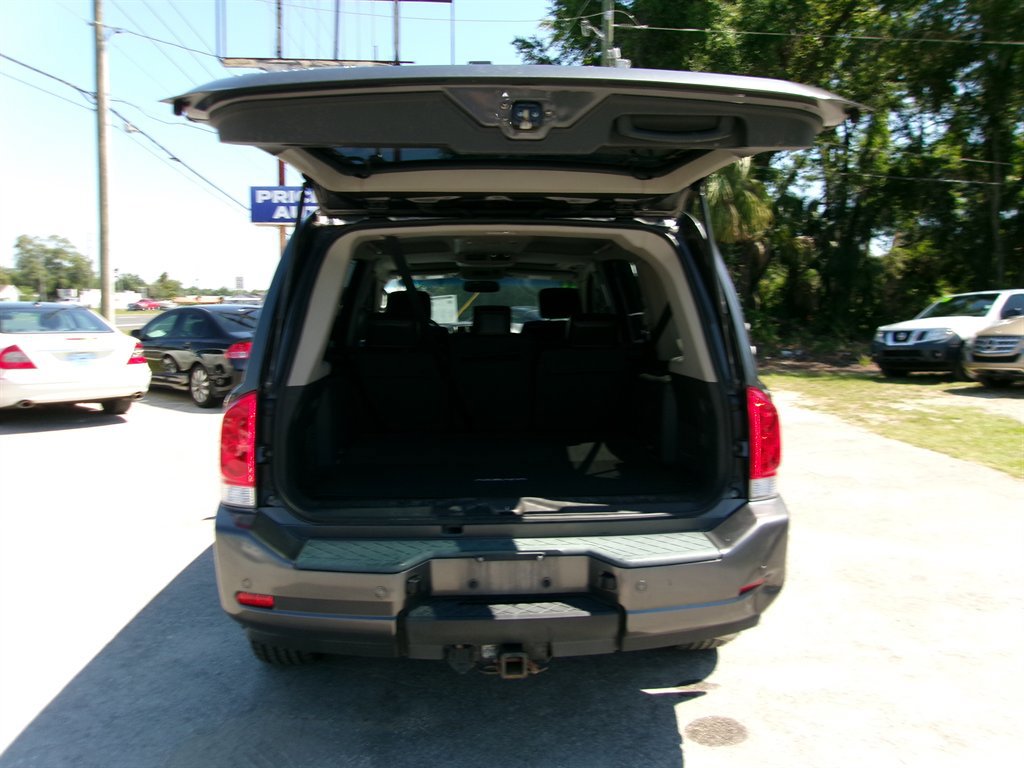 Used 2011 Nissan Armada SL w/ DVD FES Pkg RWD image 15