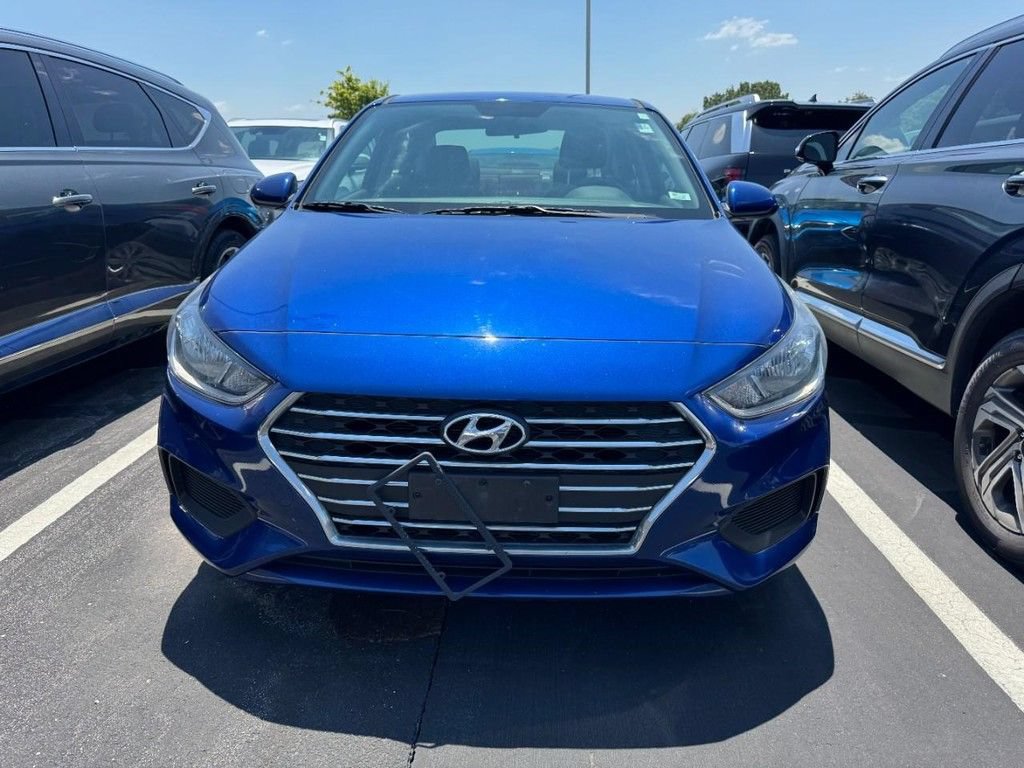 Certified 2022 Hyundai Accent SE FWD image 2