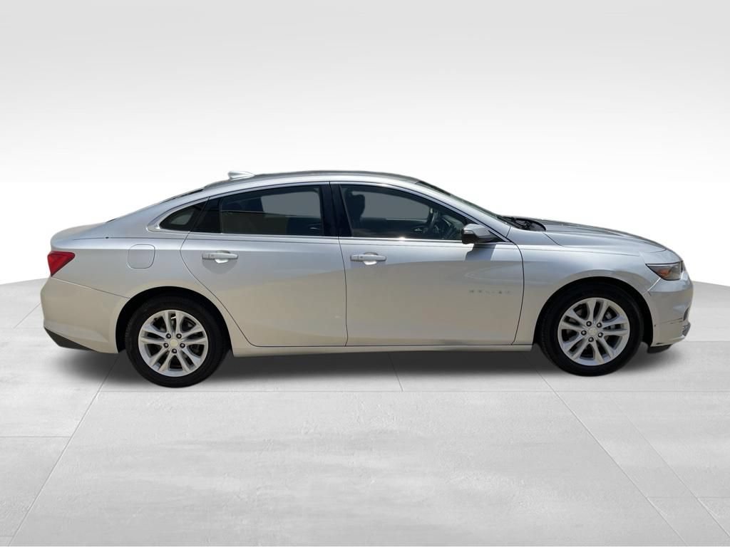 Used 2016 Chevrolet Malibu LT FWD image 4