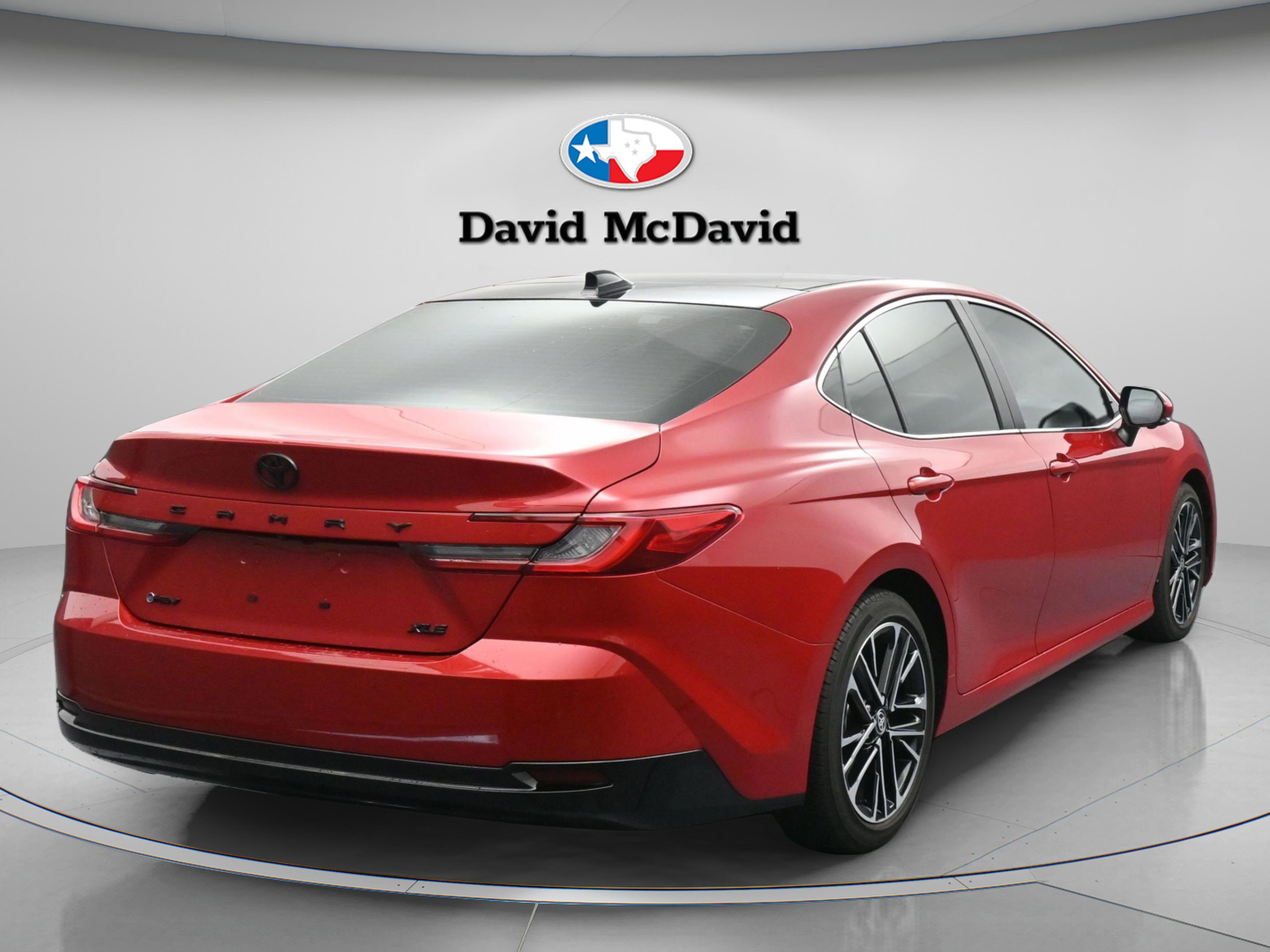 Used 2025 Toyota Camry XLE w/ Premium Plus Package FWD image 8