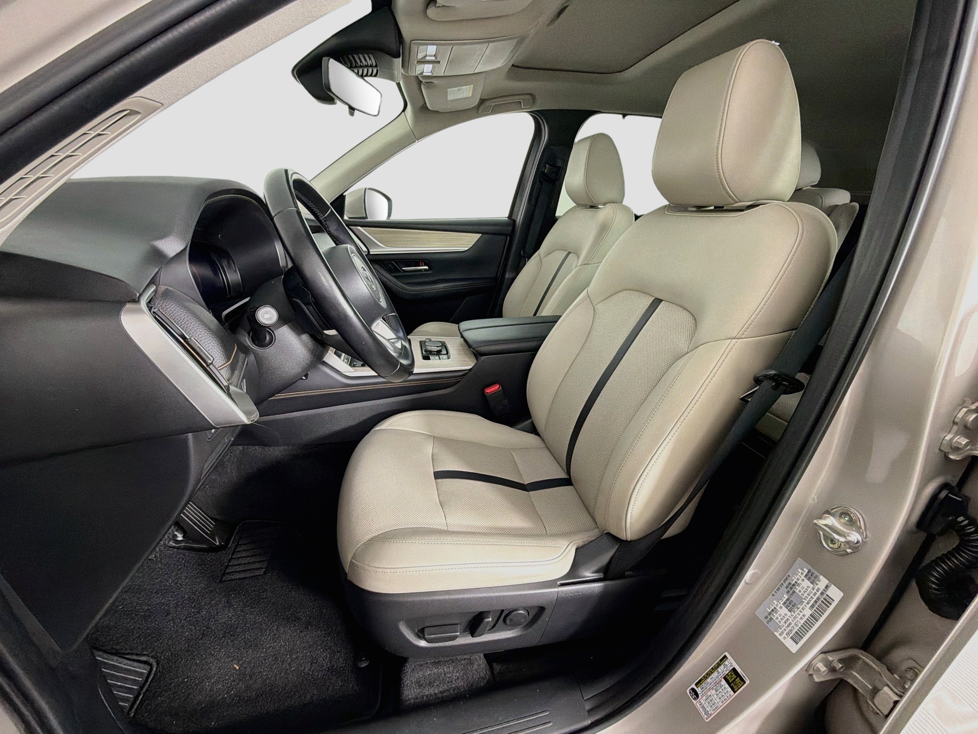Used 2024 MAZDA CX-90 Plug-In Hybrid w/ Preferred AWD/4WD image 13