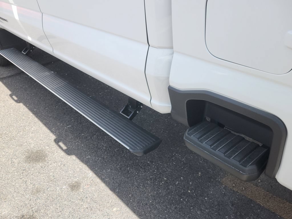 Used 2026 Ford F350 Platinum AWD/4WD image 12