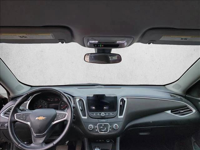 Used 2020 Chevrolet Malibu RS image 17