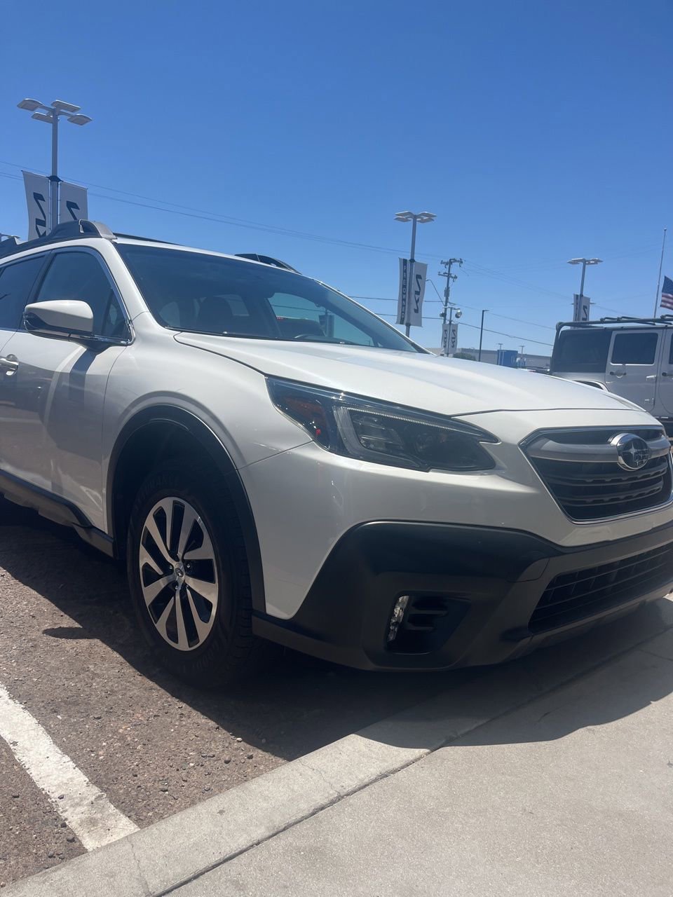 Used 2020 Subaru Outback Premium w/ Popular Package #1 AWD/4WD image 1