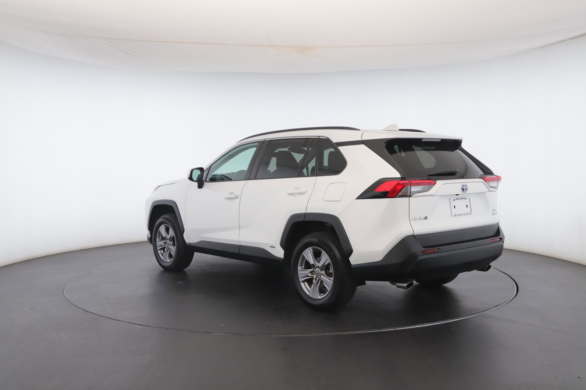 Used 2022 Toyota RAV4 XLE image 21