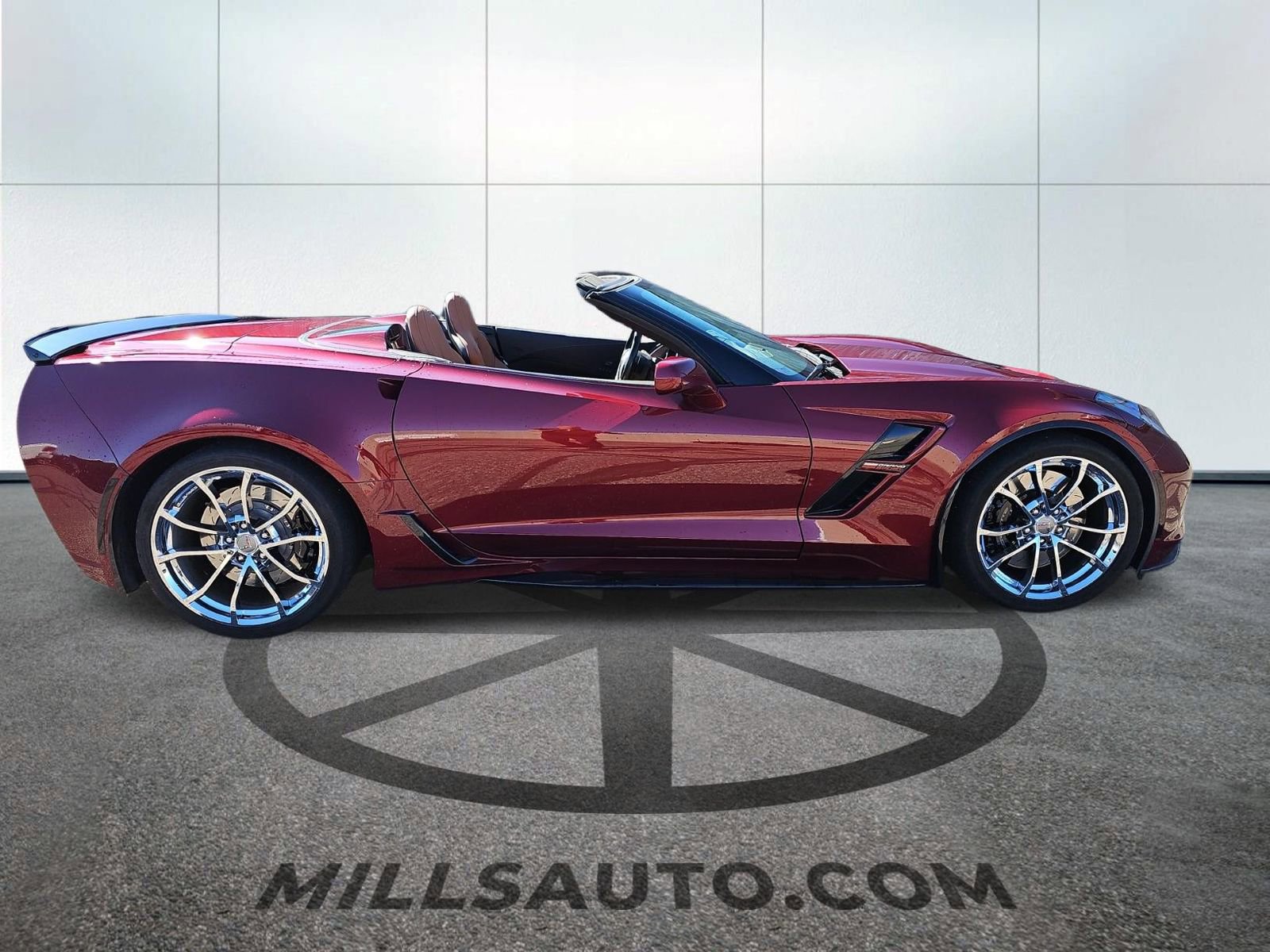 Used 2017 Chevrolet Corvette Grand Sport RWD image 5