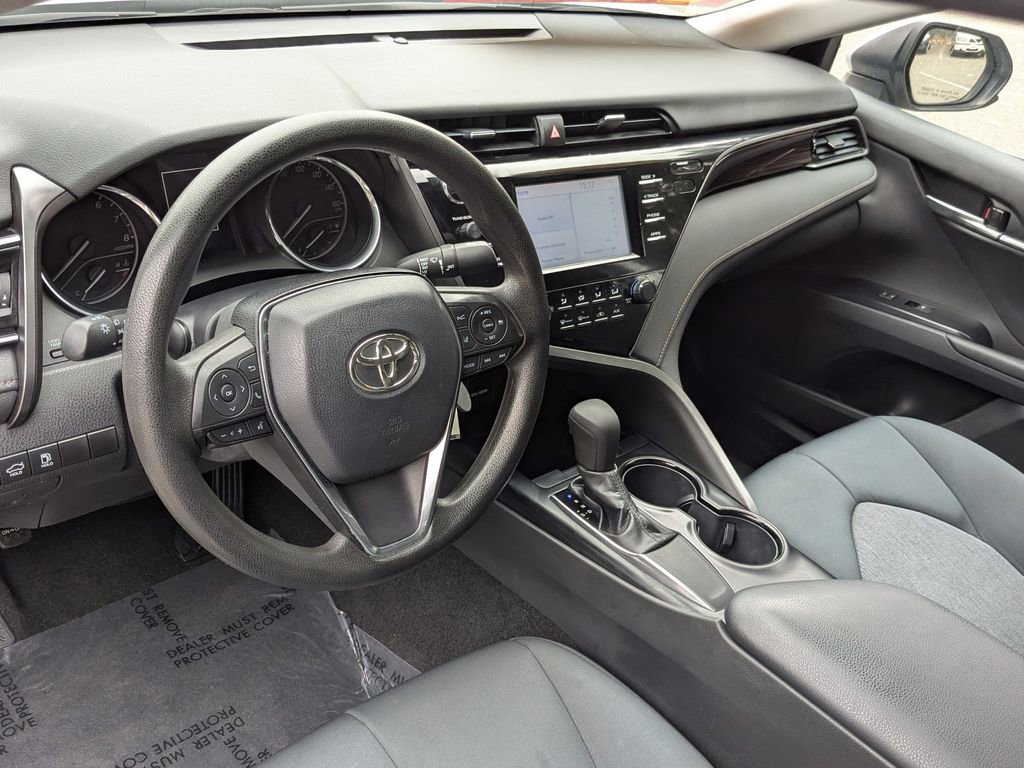 Used 2019 Toyota Camry LE FWD image 14
