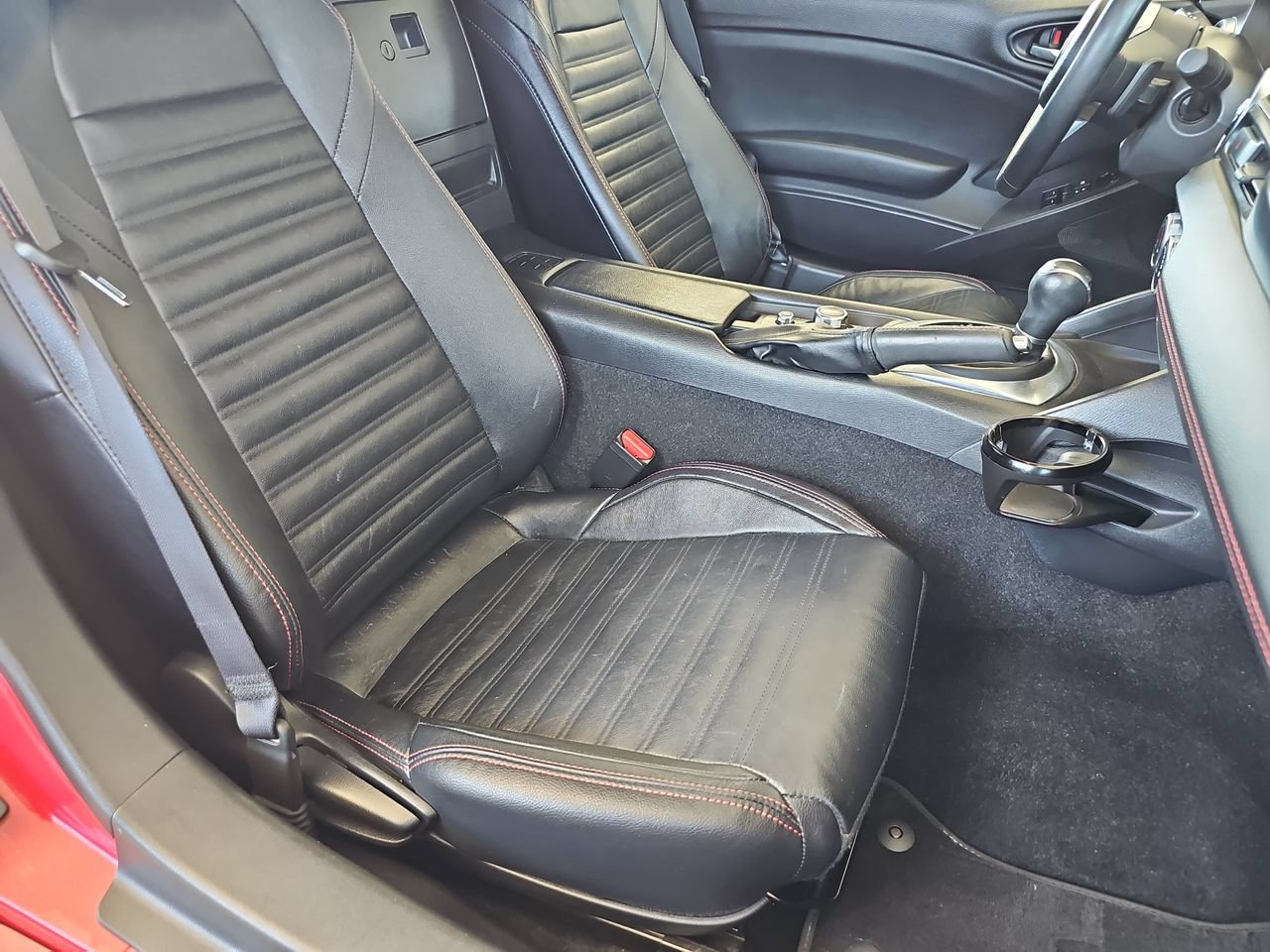 Used 2017 FIAT 124 Spider Abarth RWD image 13