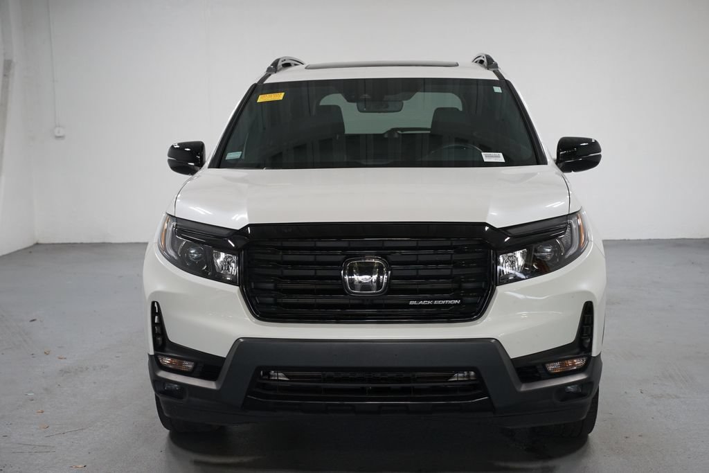 Used 2024 Honda Passport Black Edition image 2