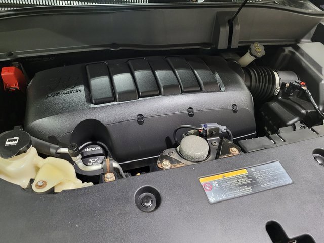 Used 2015 GMC Acadia SLE image 24