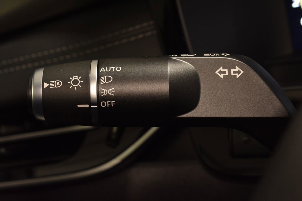 New 2026 INFINITI QX60 Luxe w/ Family Package image 17