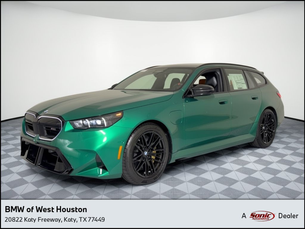 New 2027 BMW M5 Touring AWD/4WD image 1