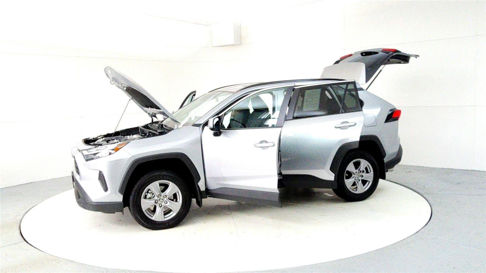 Certified 2025 Toyota RAV4 XLE image 10