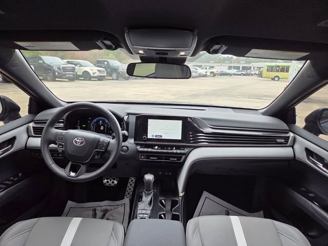 Used 2025 Toyota Camry SE image 20
