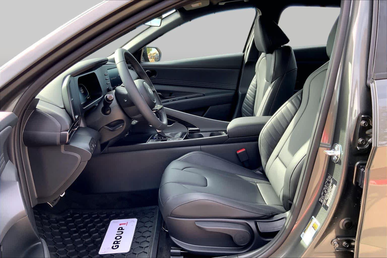 New 2026 Hyundai Elantra Hybrid FWD image 7