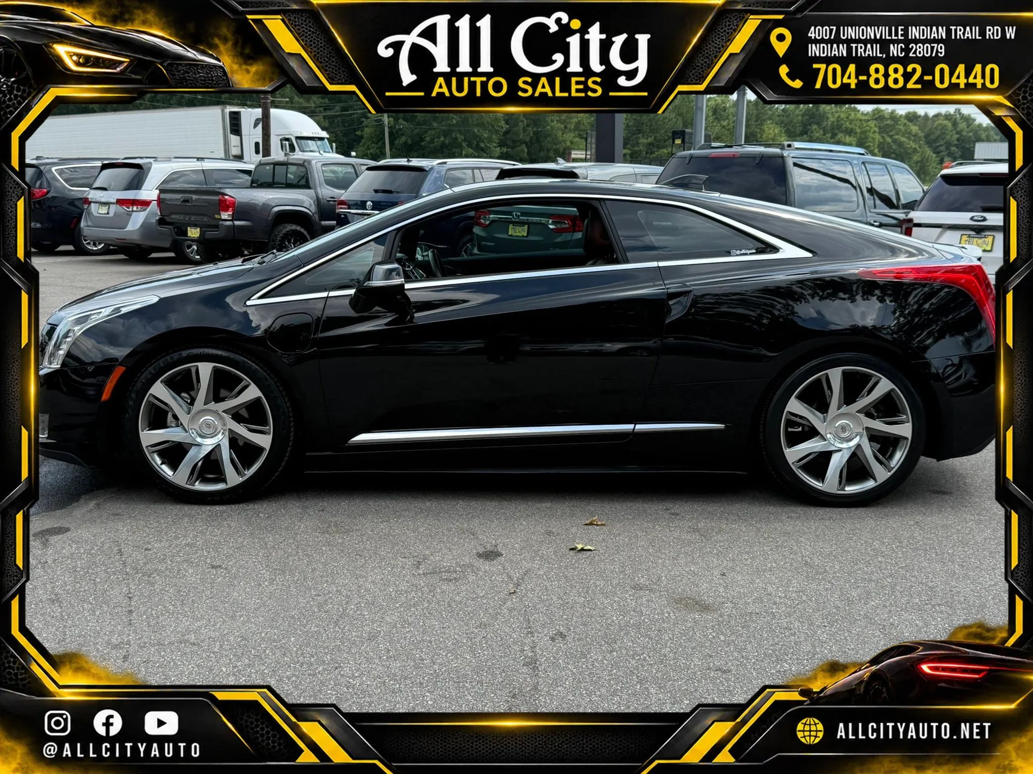 Used 2014 Cadillac ELR w/ Luxury Package FWD image 4