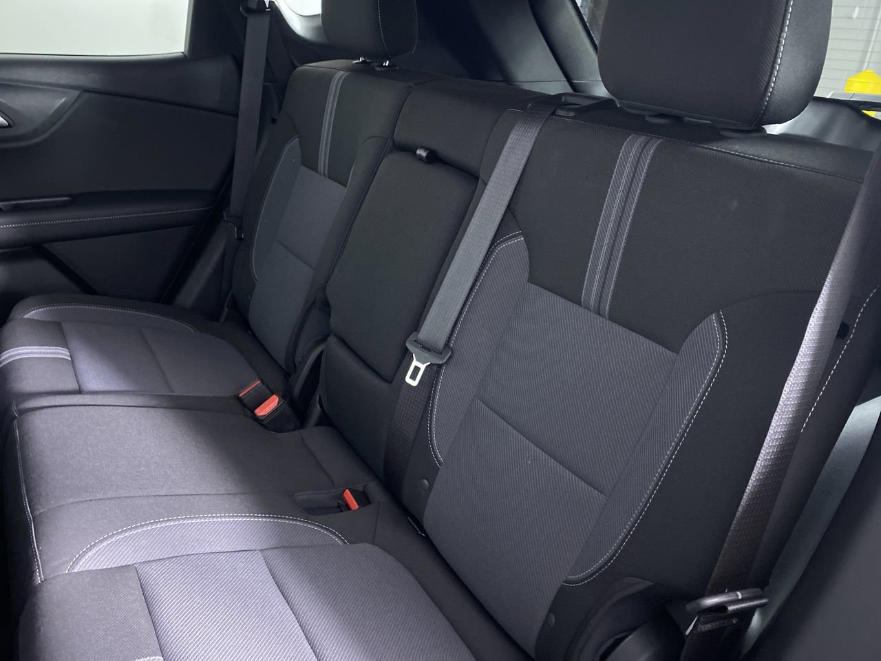 Certified 2024 Chevrolet Blazer LT w/ Convenience Package FWD image 23