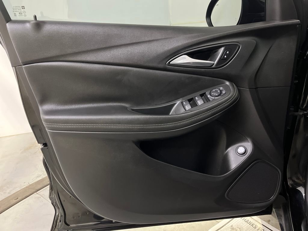 Used 2020 Buick Encore GX Select image 27