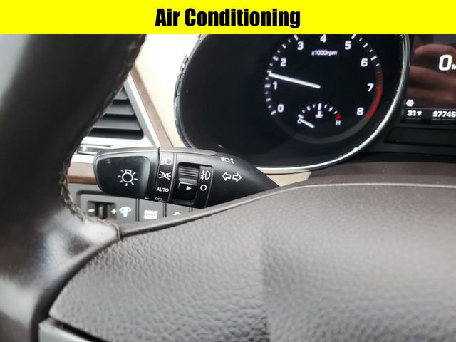 Used 2018 Hyundai Santa Fe Limited image 13