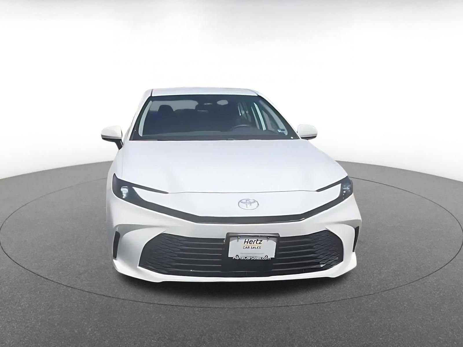 Used 2025 Toyota Camry Hybrid FWD image 4