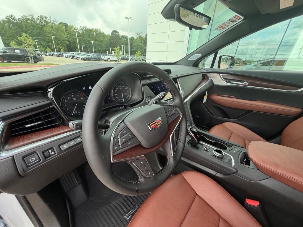 New 2026 Cadillac XT5 Premium Luxury w/ Driver Assist Package FWD image 15