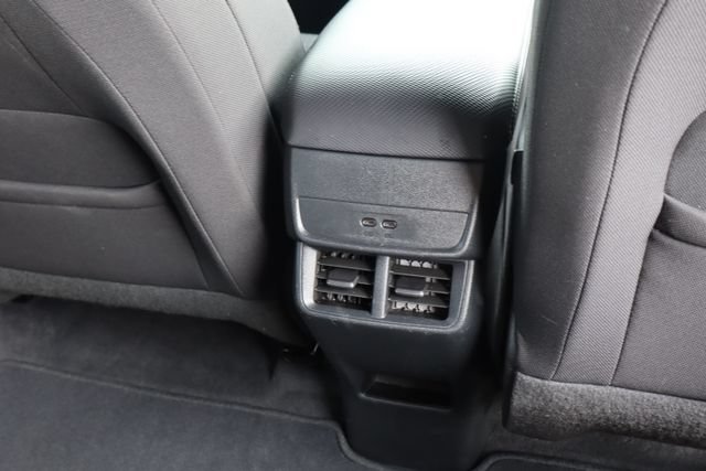 Used 2026 Chevrolet Equinox LT AWD/4WD image 30