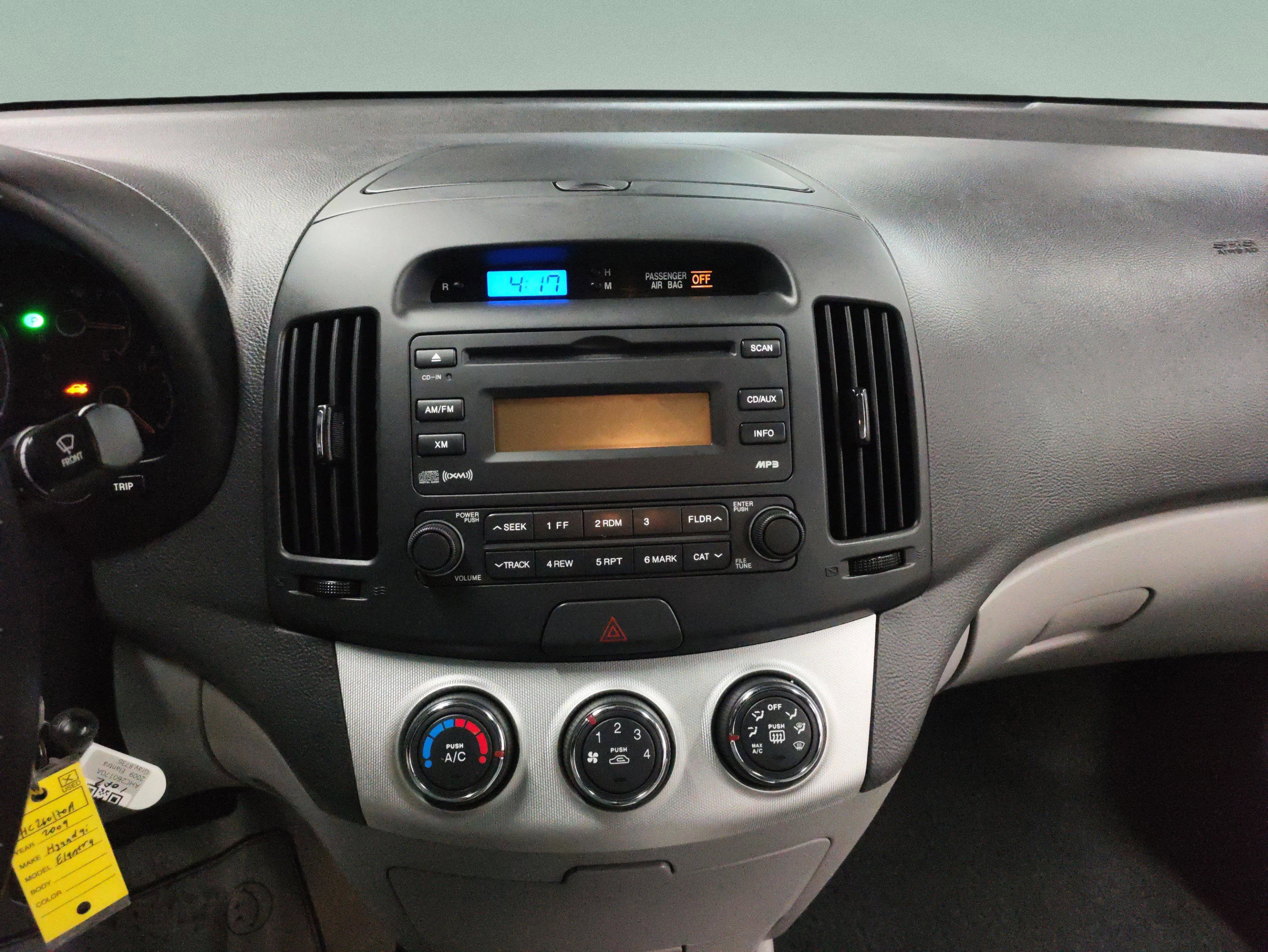 Used 2009 Hyundai Elantra SE image 27