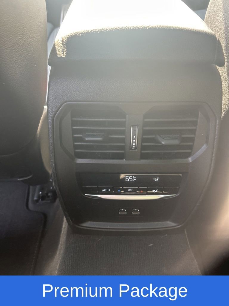Used 2025 BMW M340i xDrive w/ Premium Package image 23