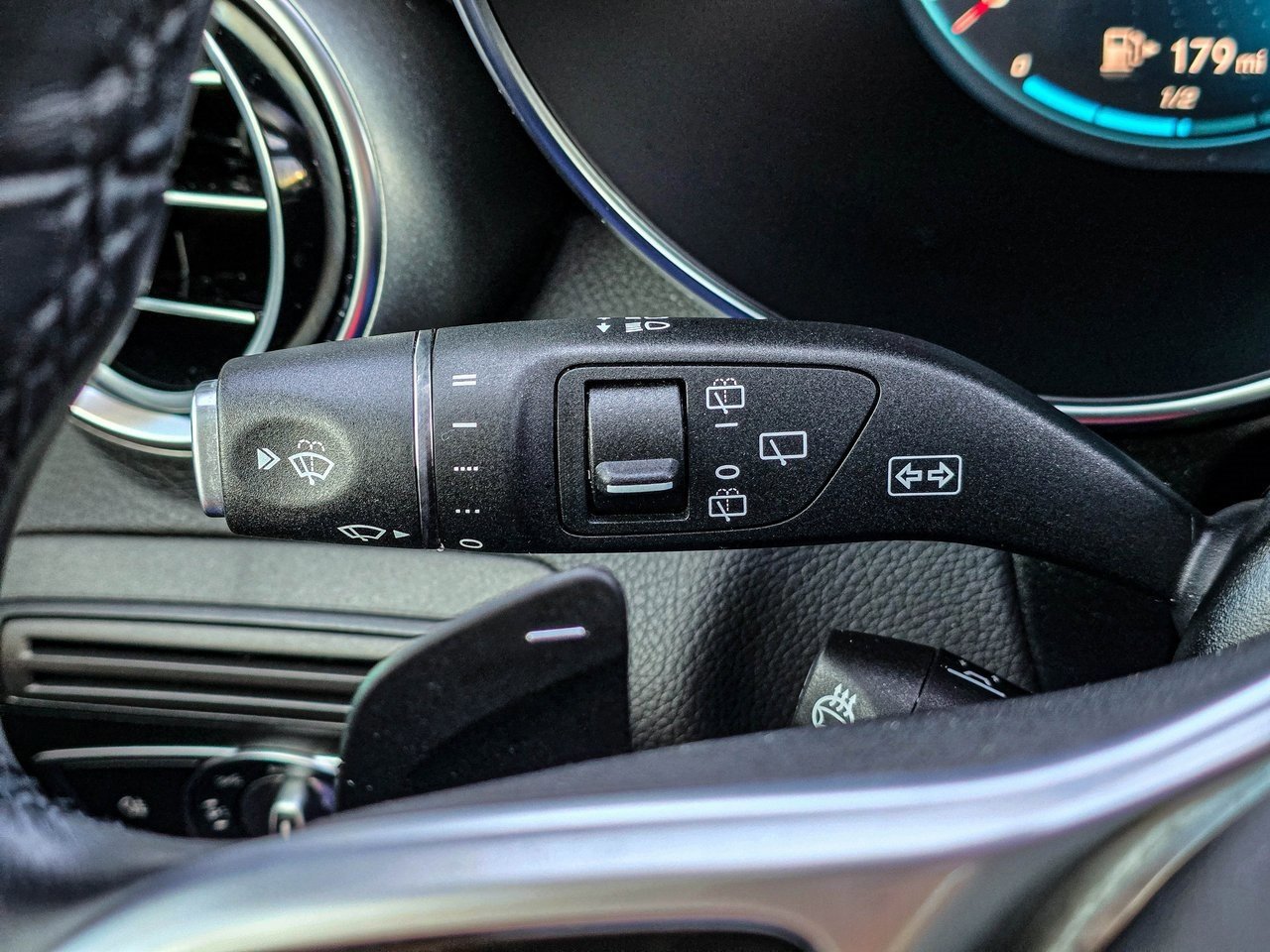 Used 2022 Mercedes-Benz GLC 300 4MATIC image 22