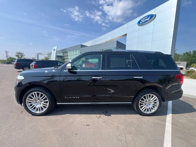 Used 2024 Ford Expedition Platinum AWD/4WD image 8