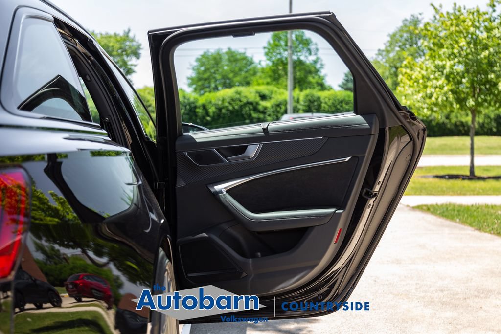Used 2021 Audi RS 6 AWD/4WD image 25