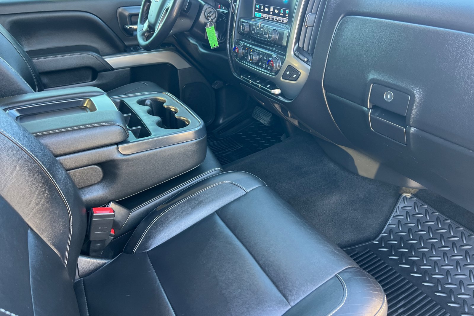 Used 2018 Chevrolet Silverado 1500 LT w/ All Star Edition AWD/4WD image 15