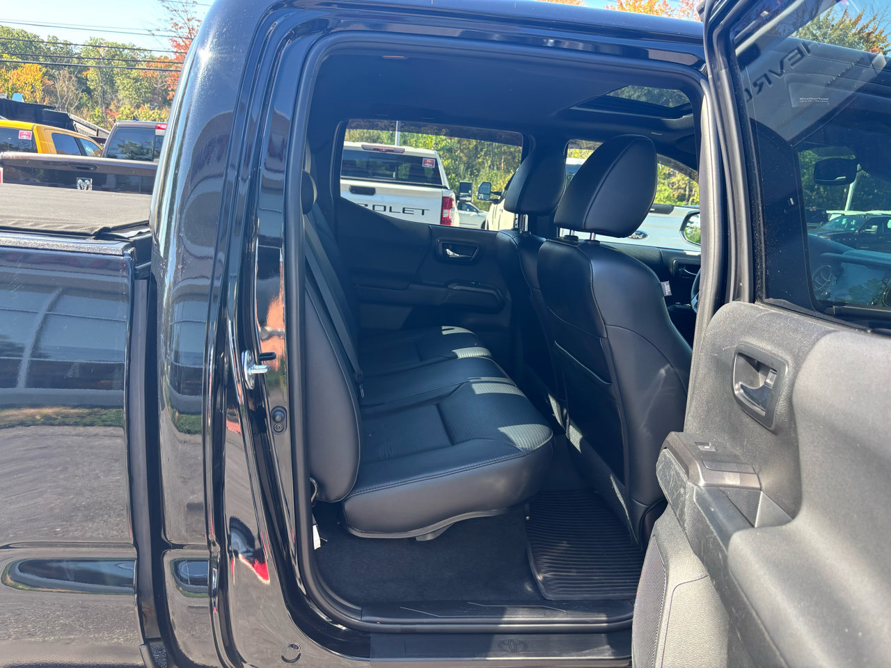 Used 2021 Toyota Tacoma TRD Off-Road image 43