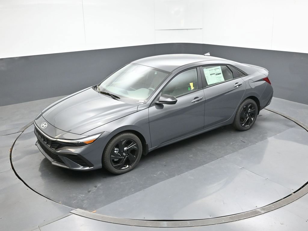 New 2026 Hyundai Elantra Sport image 18