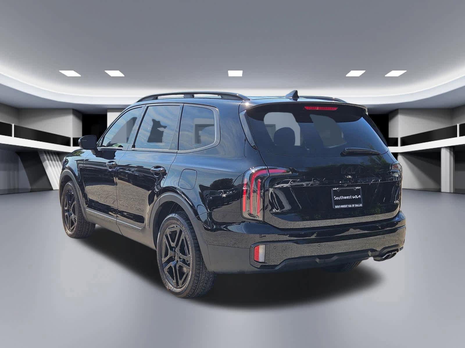 Certified 2025 Kia Telluride SX X-Line AWD/4WD image 4
