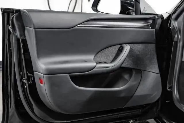 Used 2022 Tesla Model S Standard Range AWD/4WD image 46