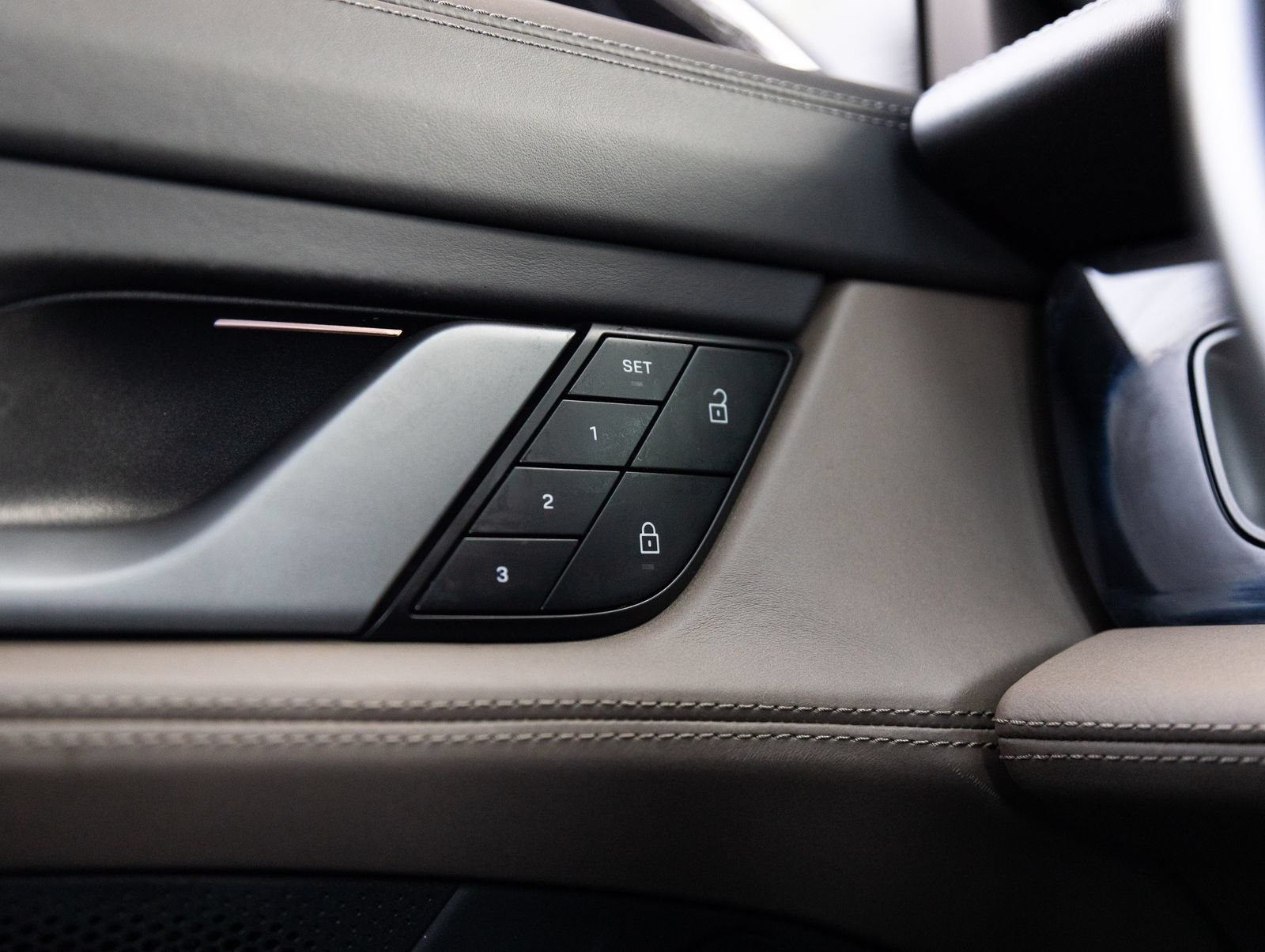 Certified 2023 Porsche Taycan 4S AWD/4WD image 19