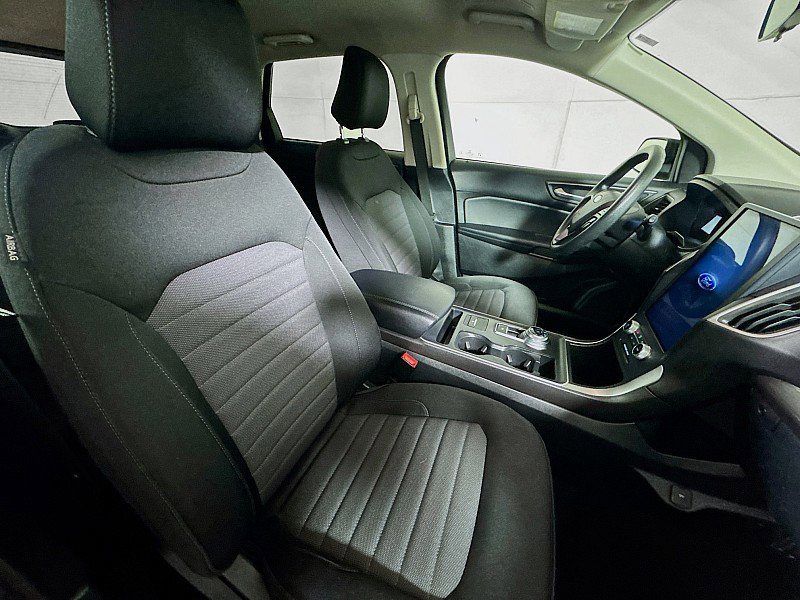 Used 2022 Ford Edge SE w/ Black Appearance Package image 24