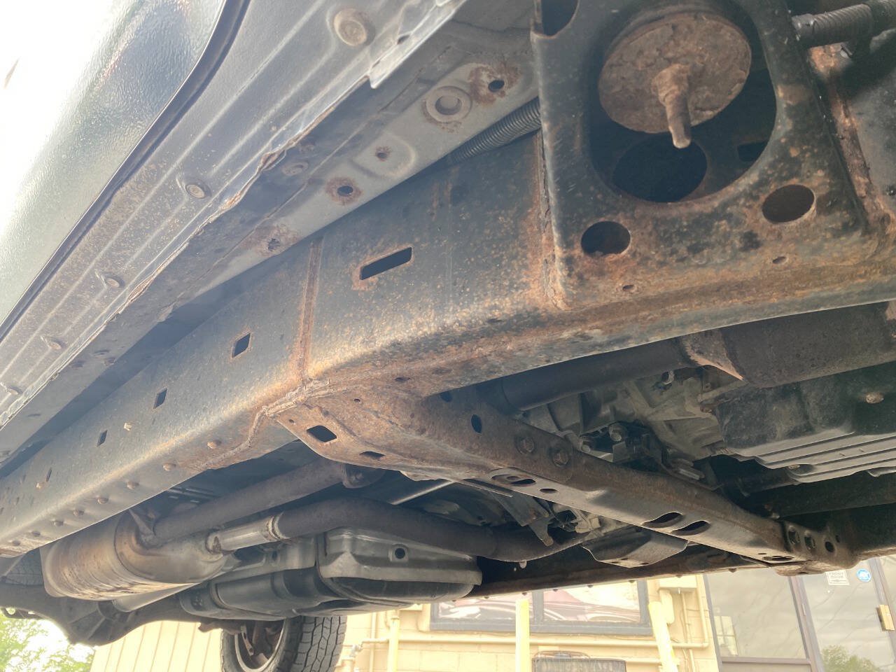 Used 2010 Toyota Tundra 4x4 Double Cab image 35