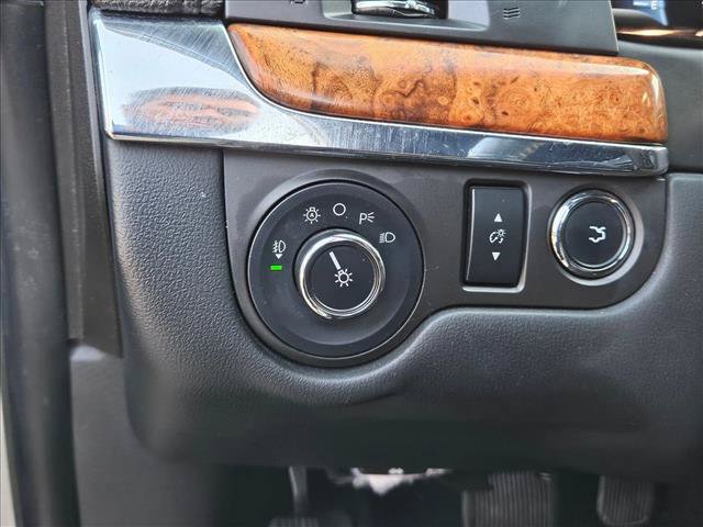 Used 2015 Lincoln MKS FWD image 24