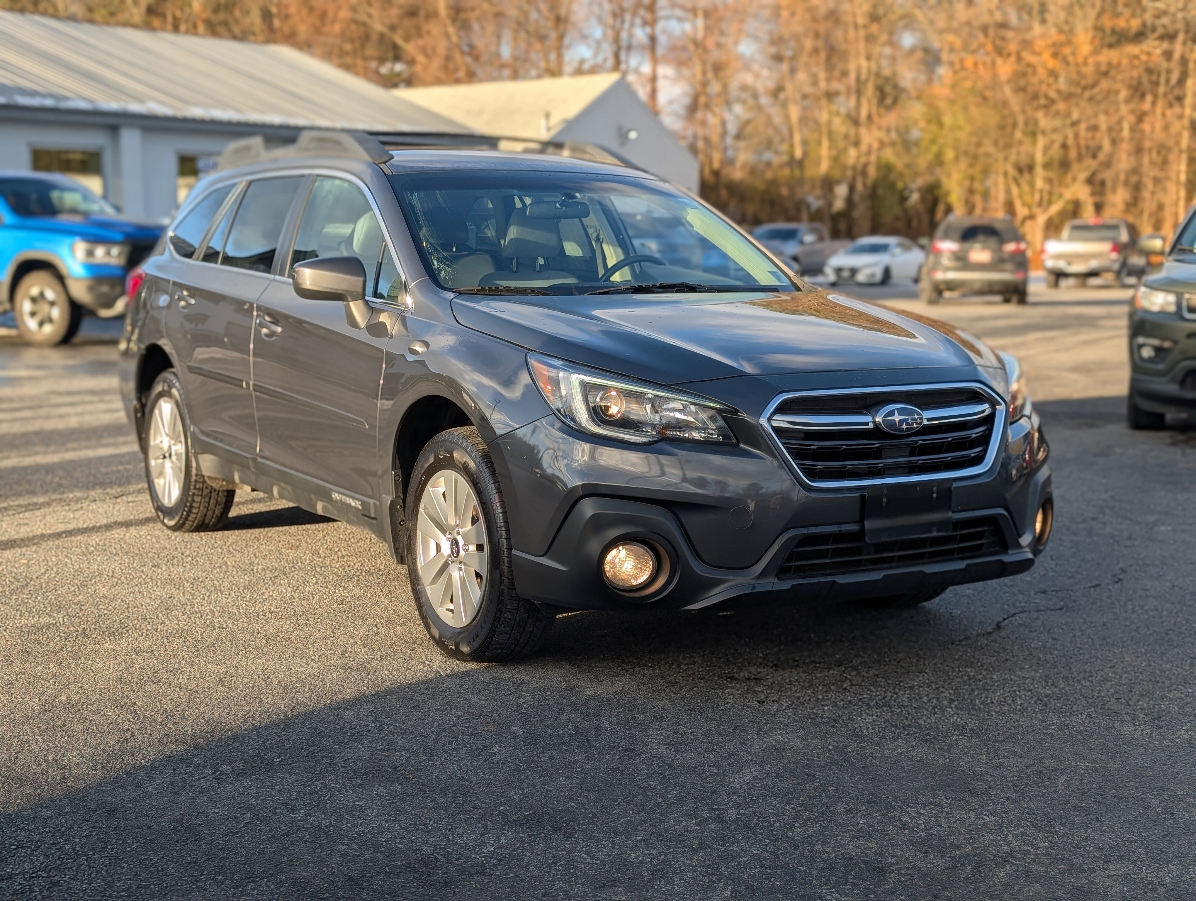 Used 2018 Subaru Outback 2.5i Premium image 12