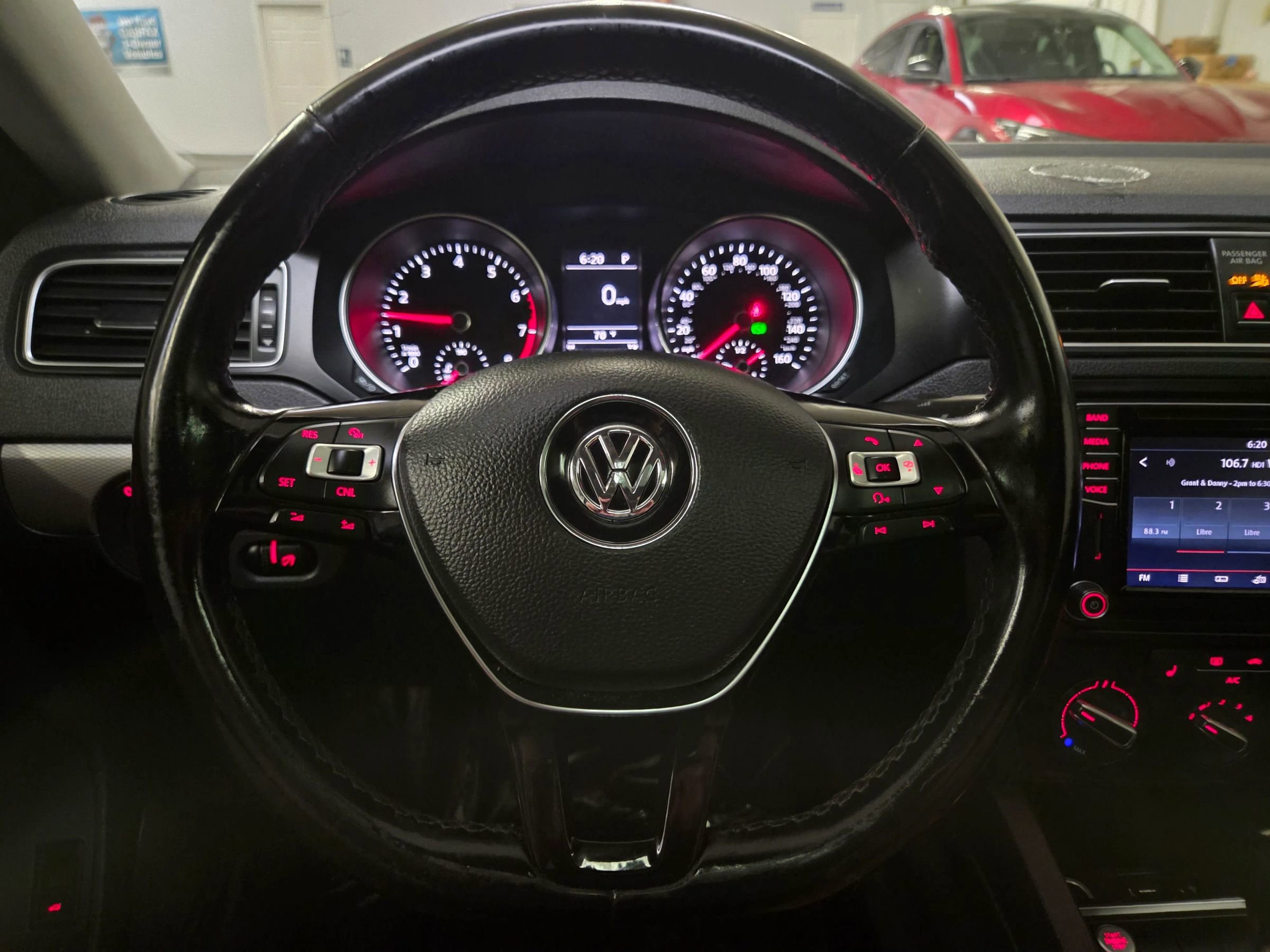 Used 2017 Volkswagen Jetta SE FWD image 17