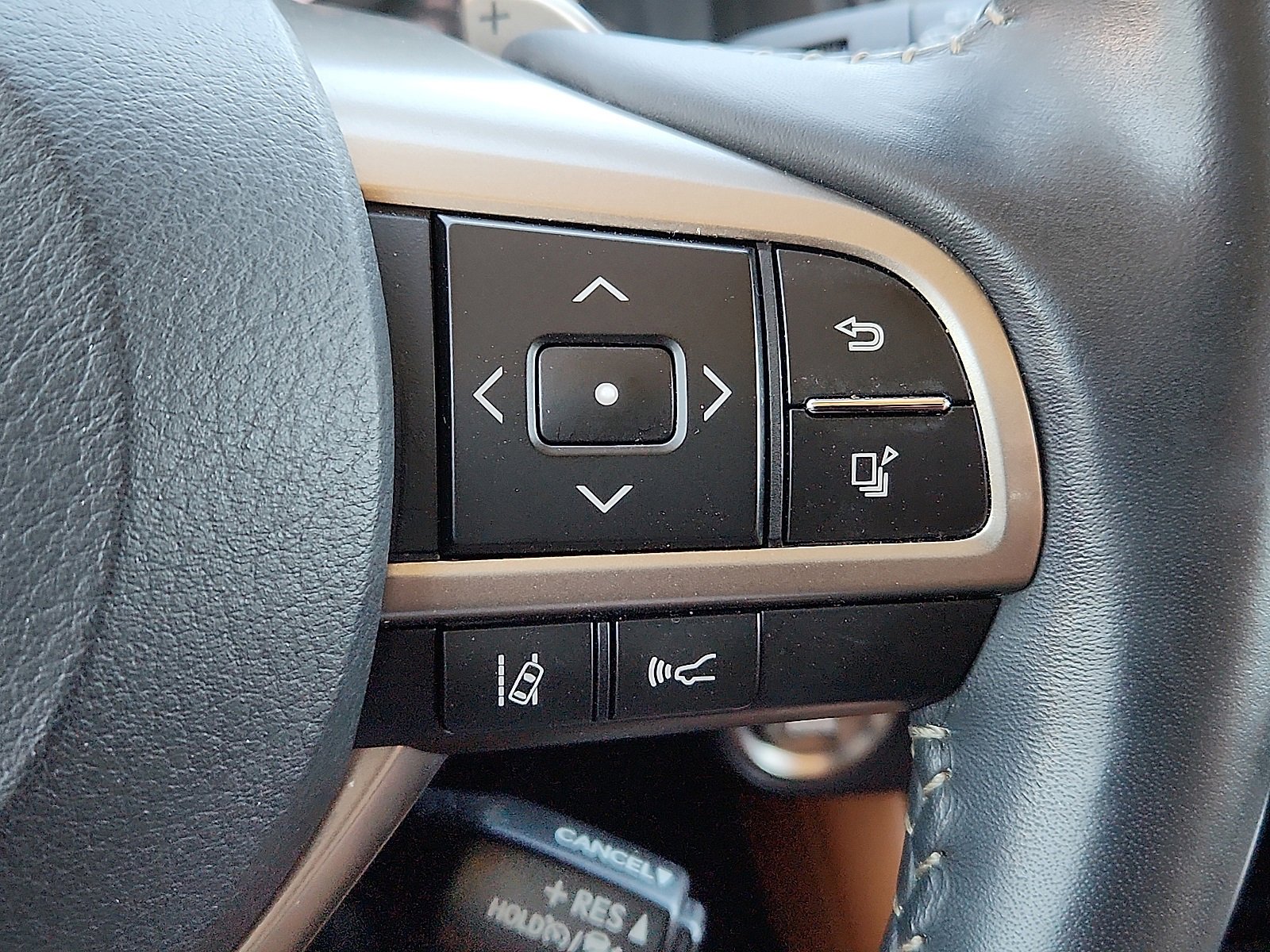 Used 2022 Lexus RX 350 FWD w/ Premium Package image 17