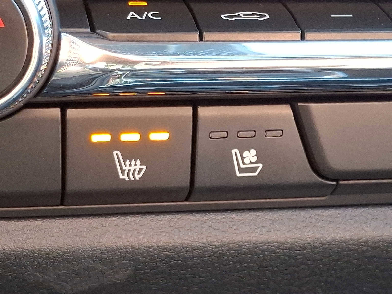 Certified 2025 MAZDA CX-50 AWD 2.5 S w/ Weather Package image 24